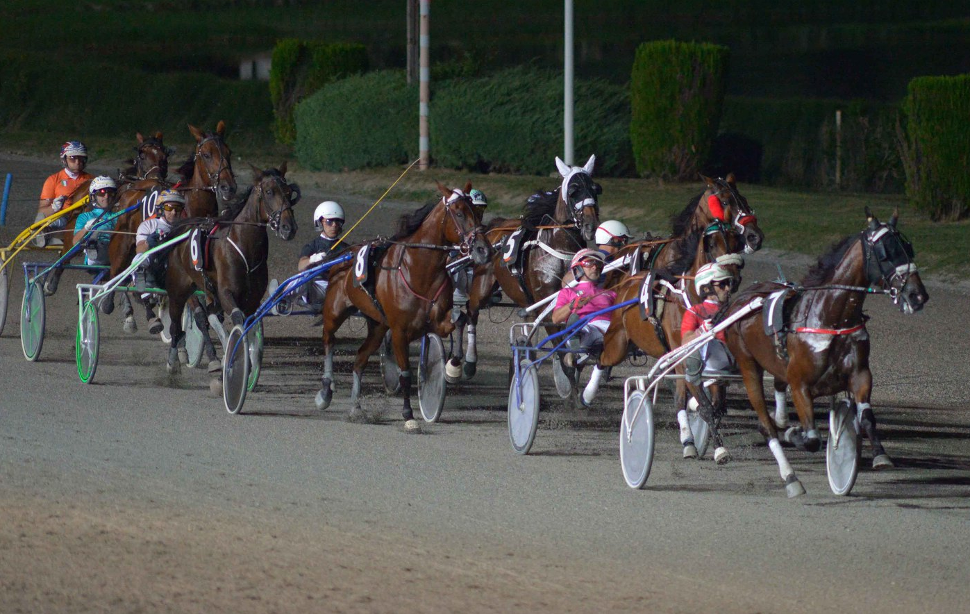 Ippodromo San Paolo di Montegiorgio, corse venerdì e domenica