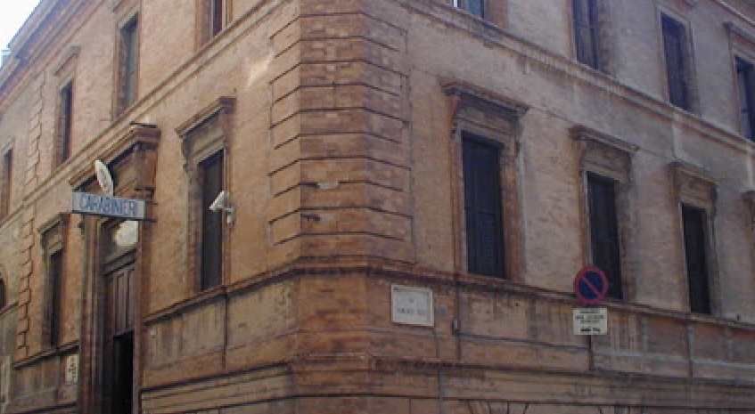 Videosorveglianza a Macerata, la sala controllo dei Carabinieri