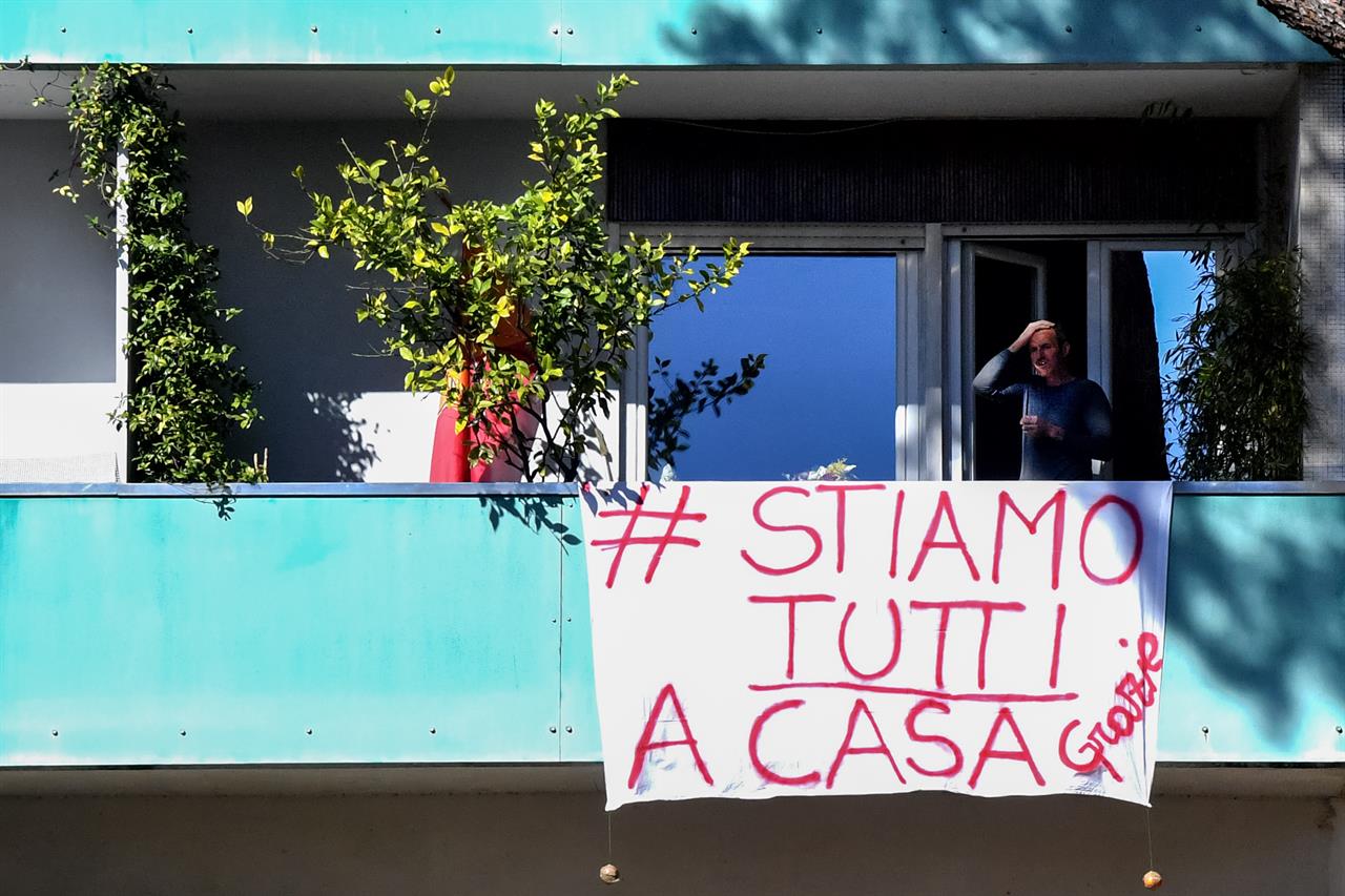 Coronavirus Marche. Oggi decedute 9 persone, 725 i positivi