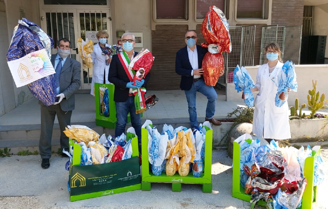Macerata, Federazione Islamica dona uova pasquali all’ospedale
