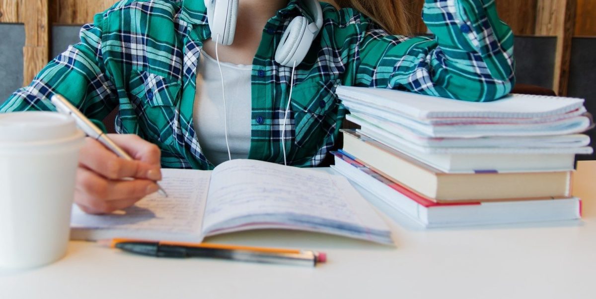 Macerata, borse di studio per studenti di scuola secondaria