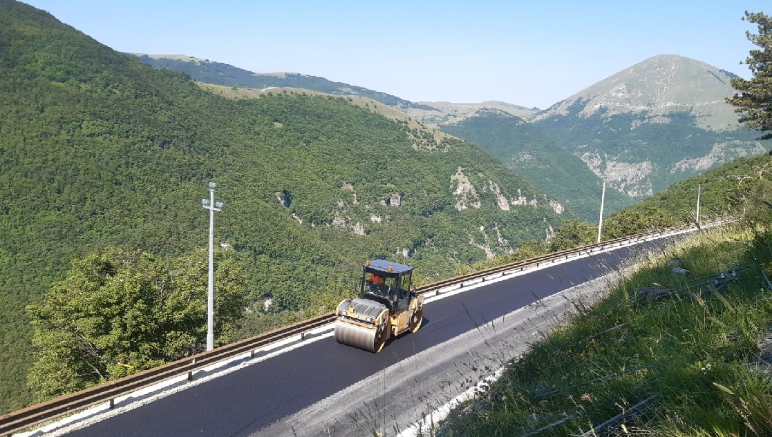 Riapre la strada tra Castelsantangelo sul Nera e Castelluccio