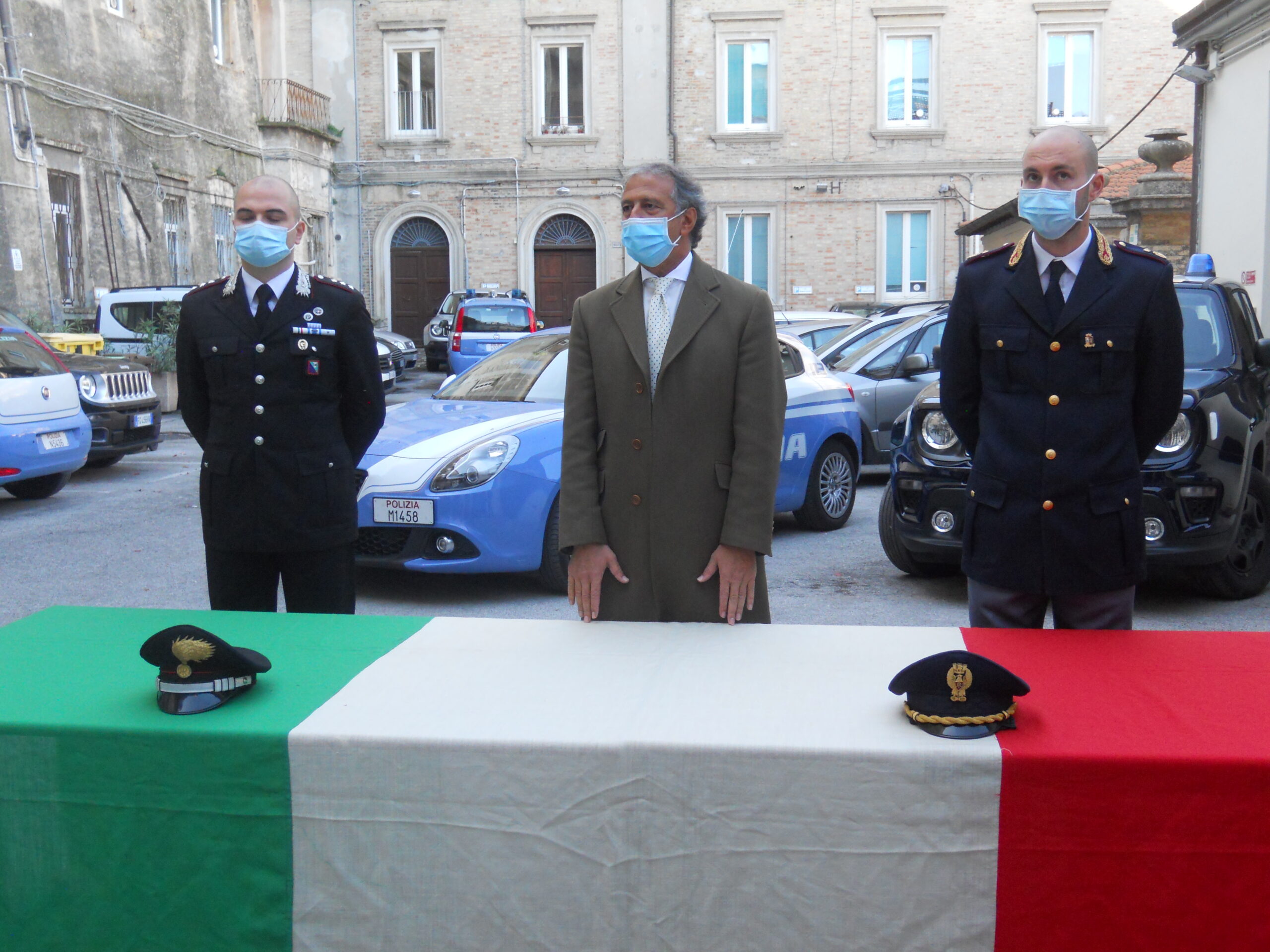 Carabinieri e Polizia insieme, arrestati due pericolosi rapinatori