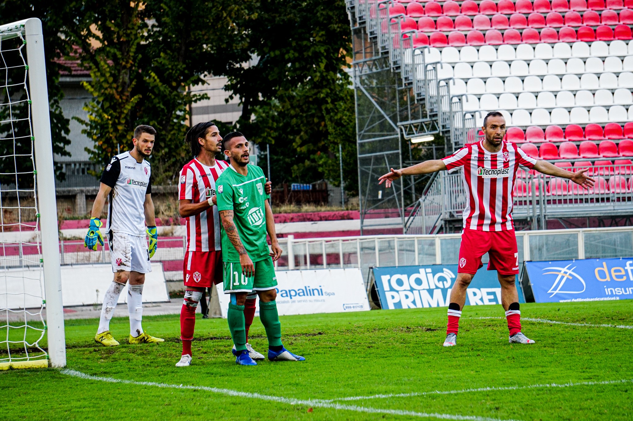 Matelica perde a Pesaro, la Vis vince 2-1 la sfida del derby