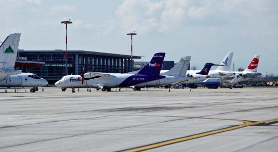 Regione Marche, bandi per i voli dall’aeroporto Raffaello Sanzio