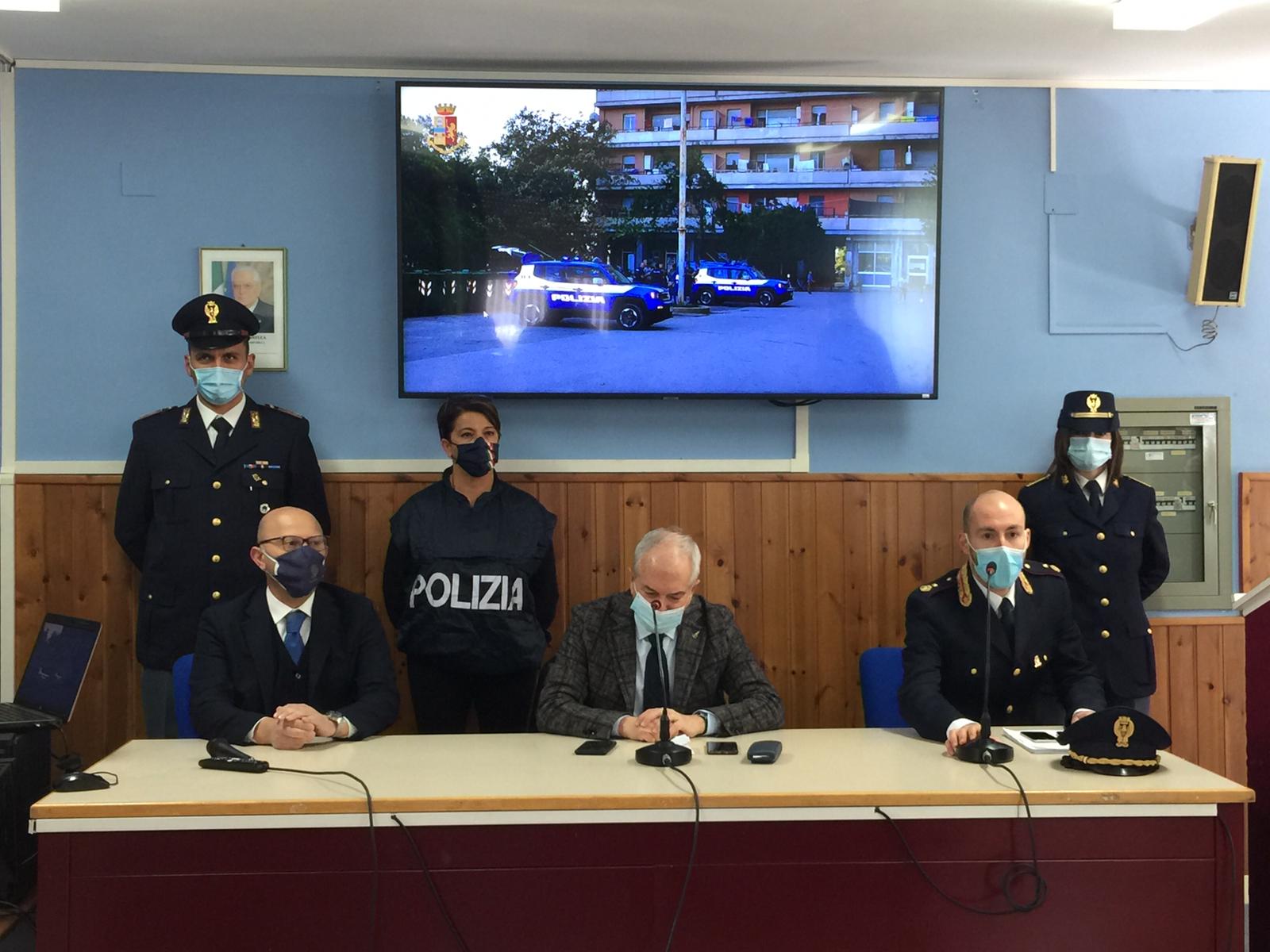 La Polizia di Stato smantella a Macerata una rete di spacciatori