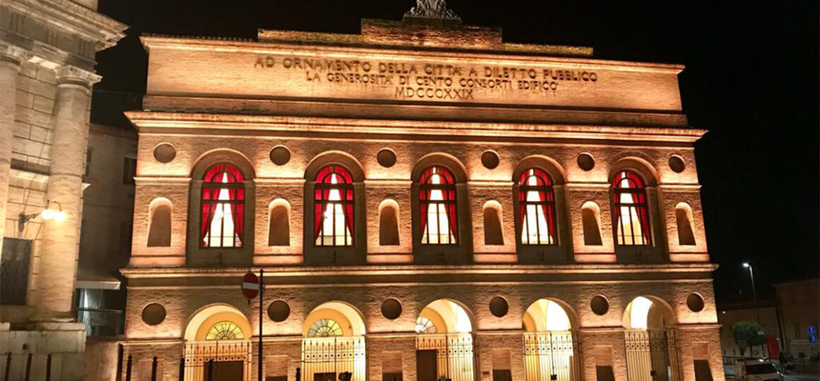 Macerata, Sferisterio giallo per le vittime innocenti delle mafie