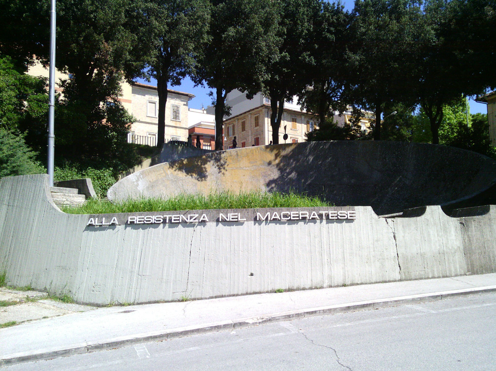 Macerata, cerimonia 25 aprile al Monumento della Resistenza