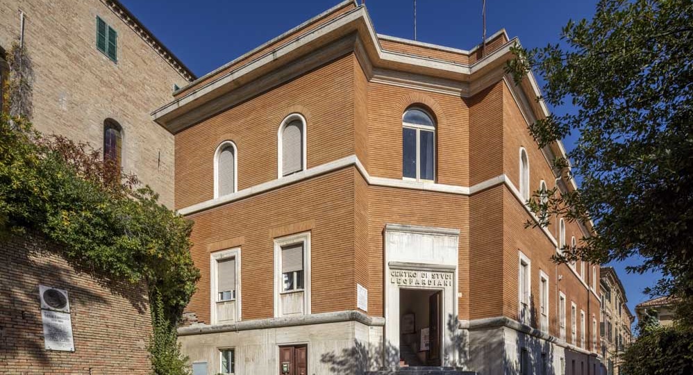 Recanati, l’omaggio di Paola Ciarlantini a Giacomo Leopardi