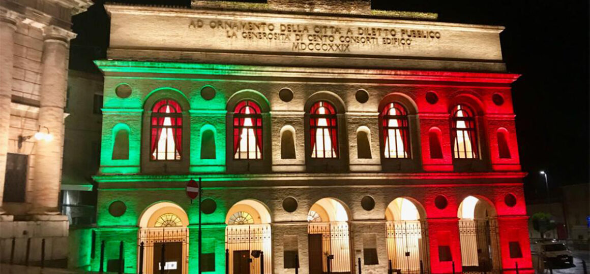 Sferisterio tricolore per la Giornata della Bandiera Italiana
