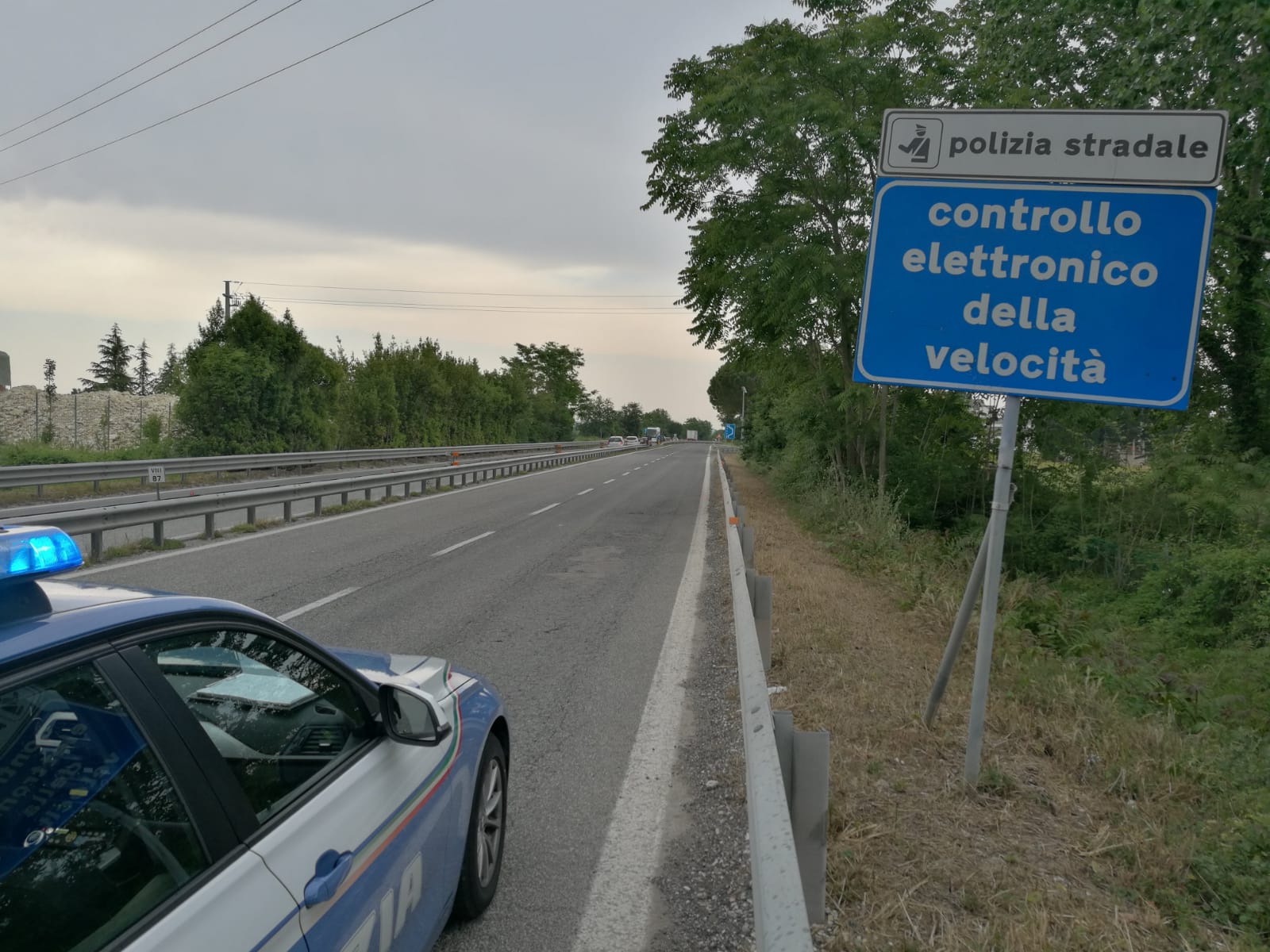 Polizia Stradale sanziona 205 automobilisti, decurtati 531 punti