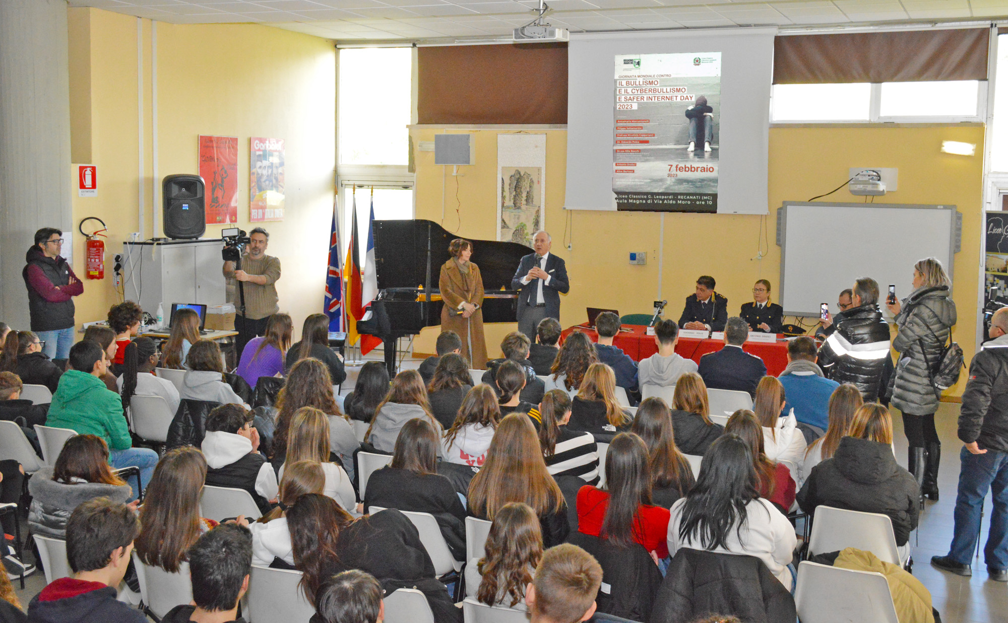 Bullismo e cyberbullismo, incontro al Liceo classico di Recanati