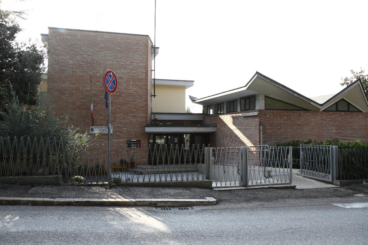 Macerata, tentato furto al Liceo Artistico Cantalamessa