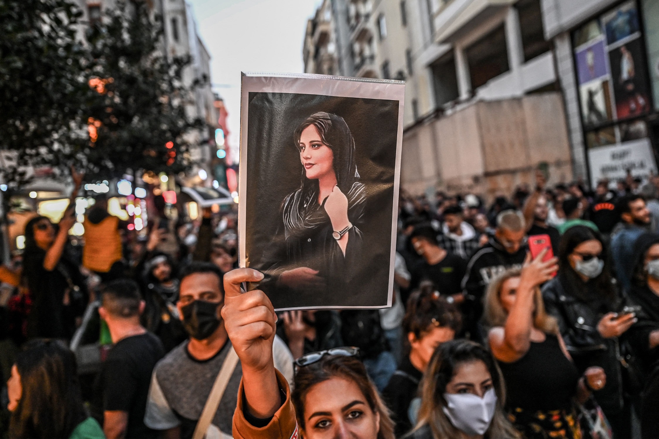 Macerata, l’Università commemora Mahsa Amini