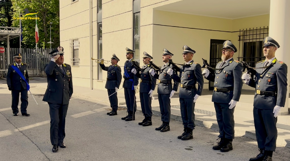 Guardia di Finanza Macerata, il Col. Mazzacuva nuovo Comandante
