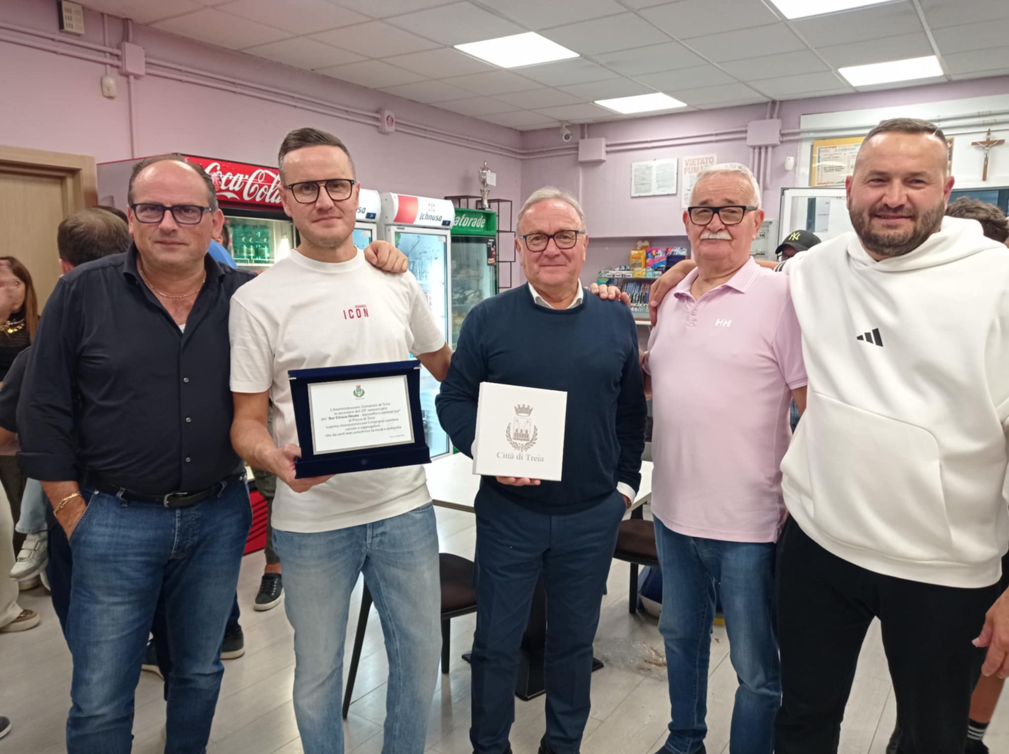 Festa grande a Passo di Treia per i venti anni del Bar Ciriaco
