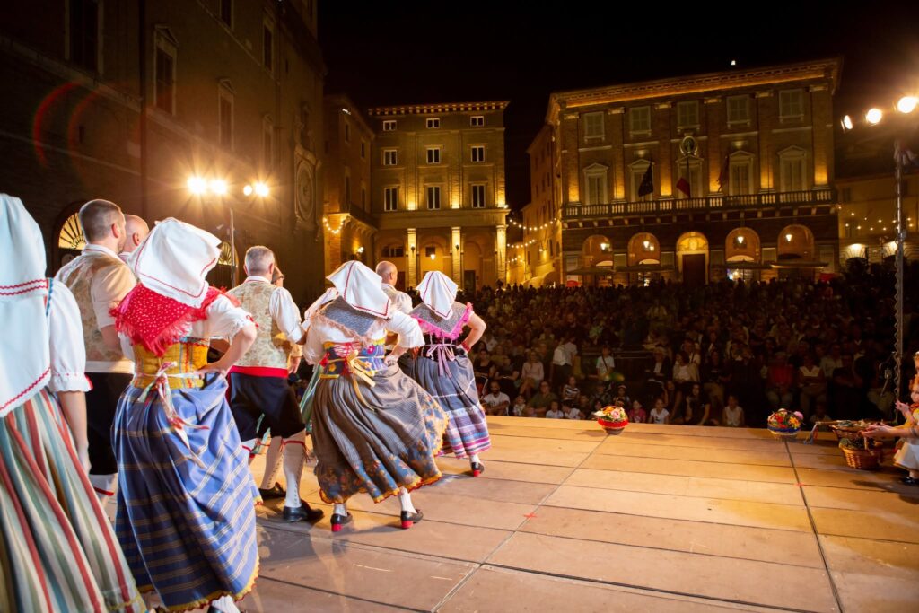 Festival Folklore-Li Pistacoppi